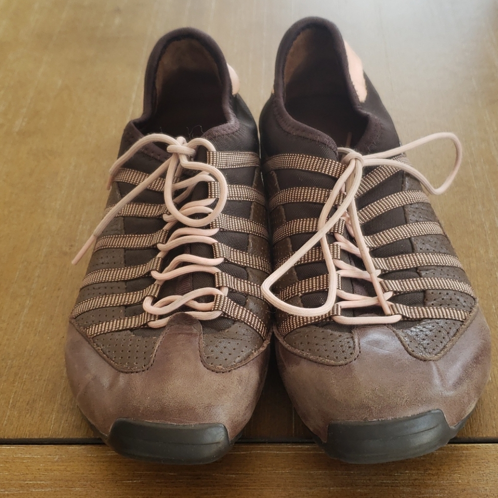 TSUBO SNEAKER